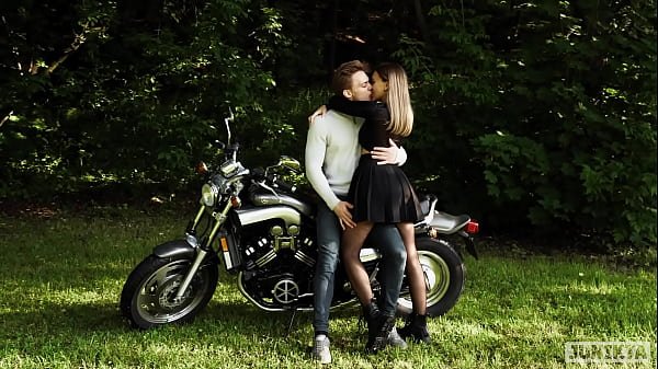 Biker fucks his girlfriend on a motorcycle (Part 1)